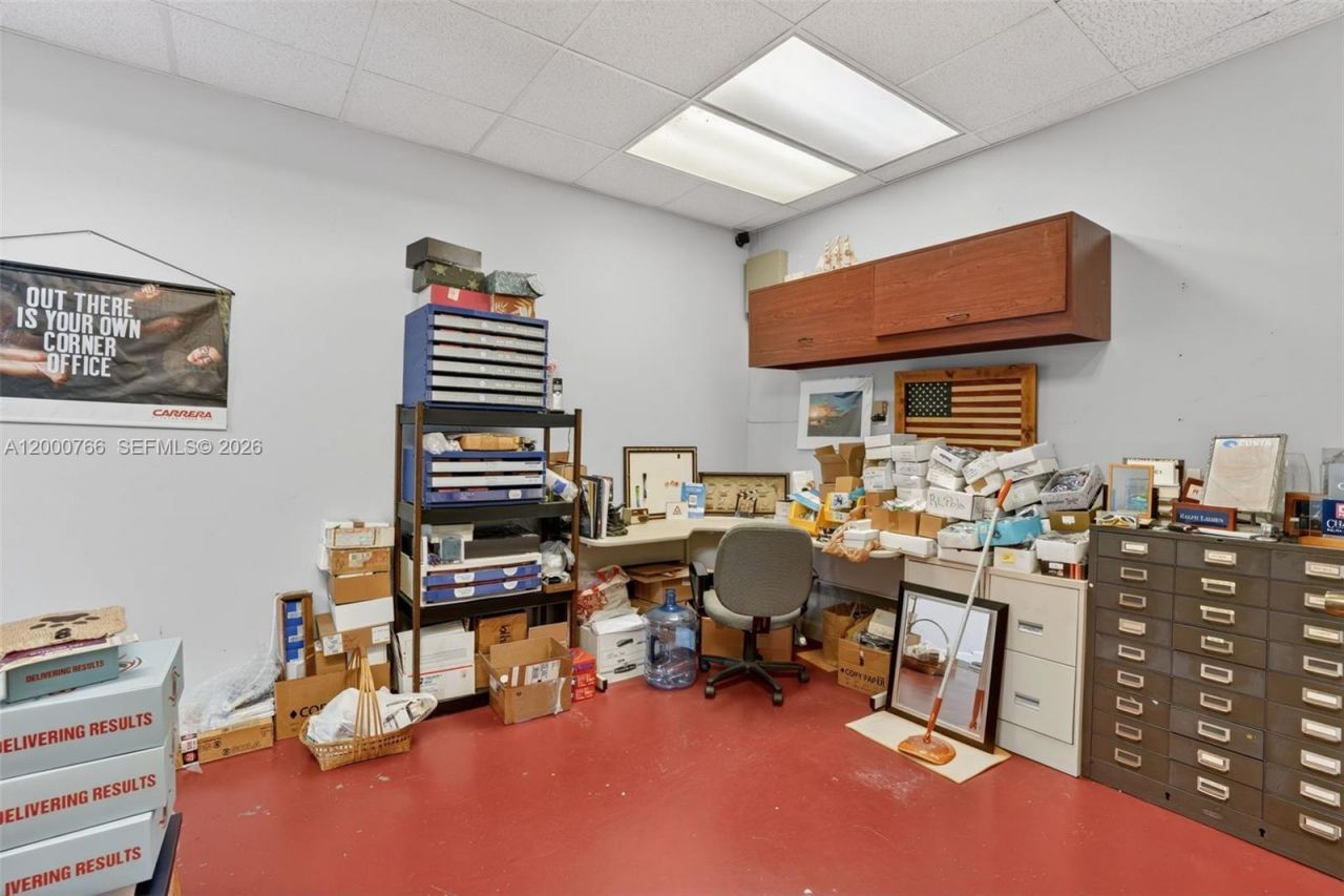 8562 SW 8th St, Miami, FL 33144 Photo