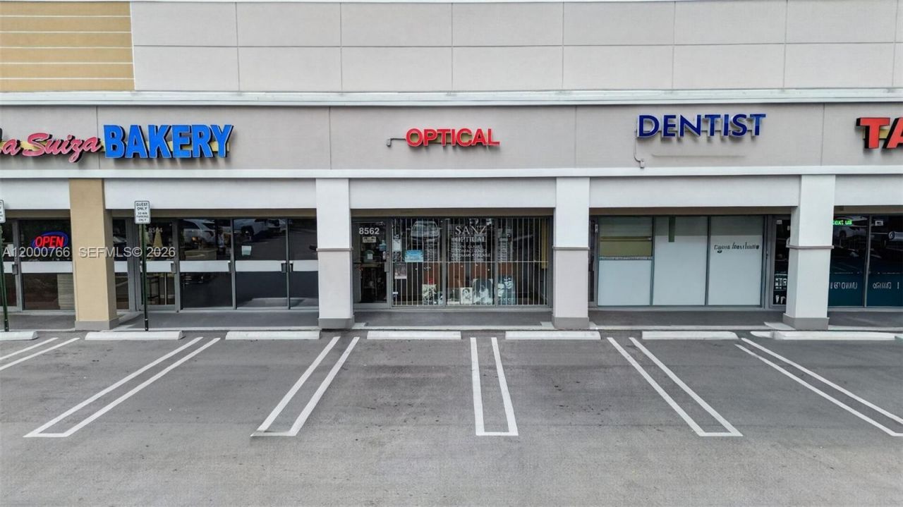 8562 SW 8th St, Miami, FL 33144 Photo