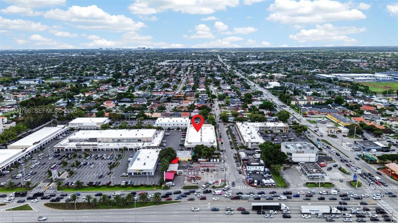 8562 SW 8th St, Miami, FL 33144 Photo