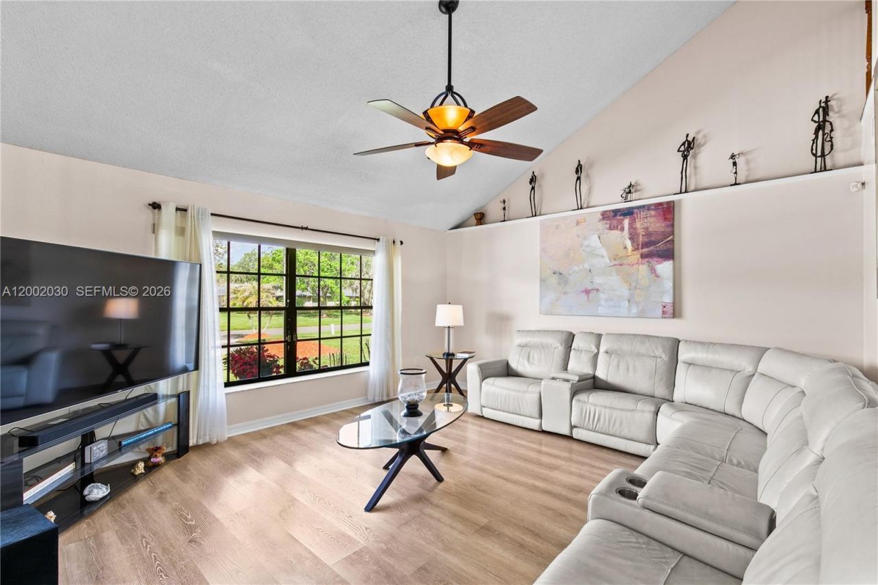 1805 Harbor Blvd., Kissimmee, FL 34744 Photo