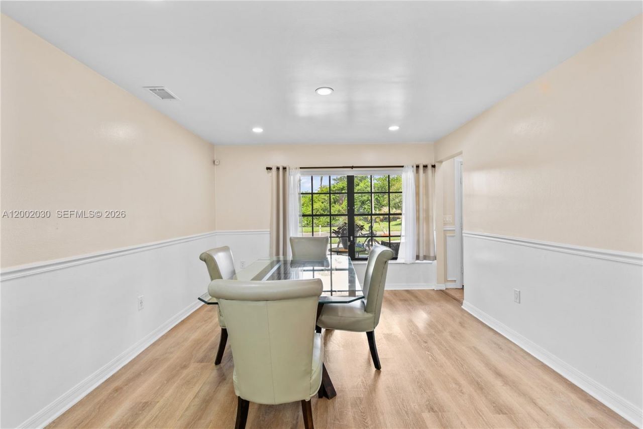 1805 Harbor Blvd., Kissimmee, FL 34744 Photo