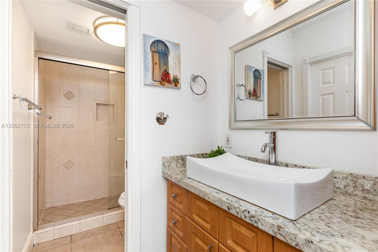 2030 S Ocean Dr, Unit 1803, Hallandale Beach, FL 33009 Photo