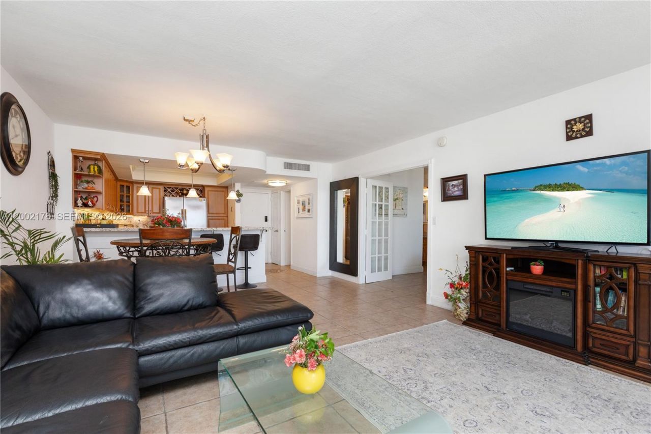 2030 S Ocean Dr, Unit 1803, Hallandale Beach, FL 33009 Photo