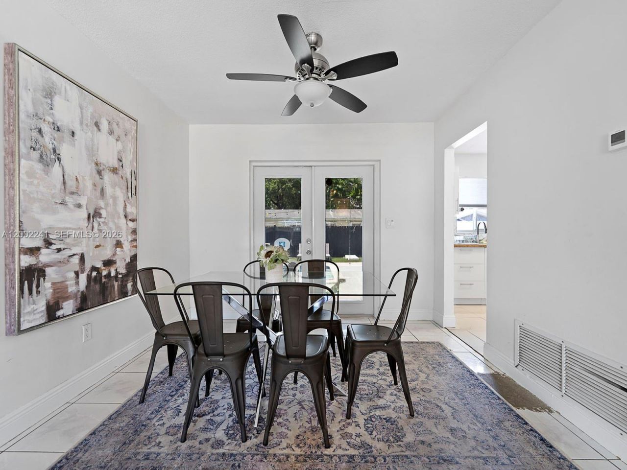 560 NE 161st St, Miami, FL 33162 Photo