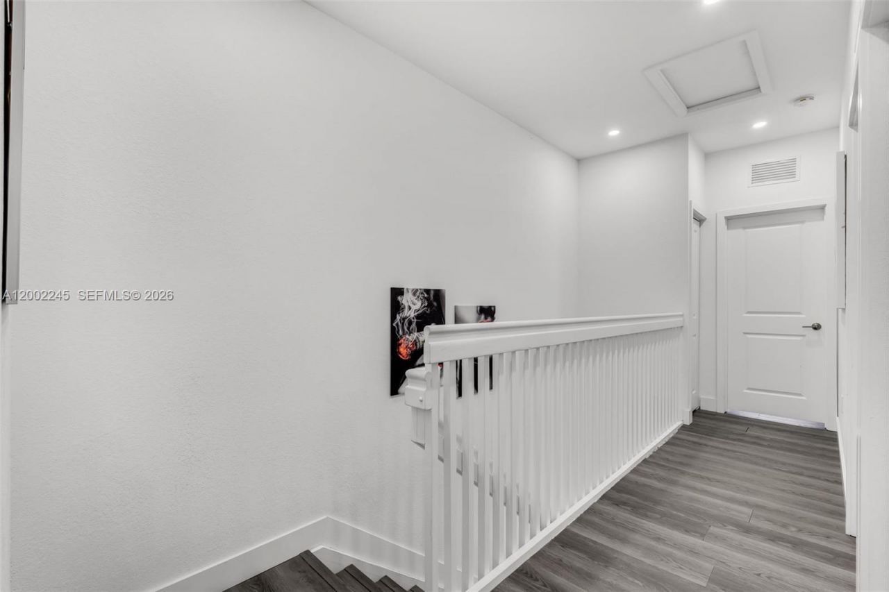 14782 SW 181st Ter, Miami, FL 33187 Photo