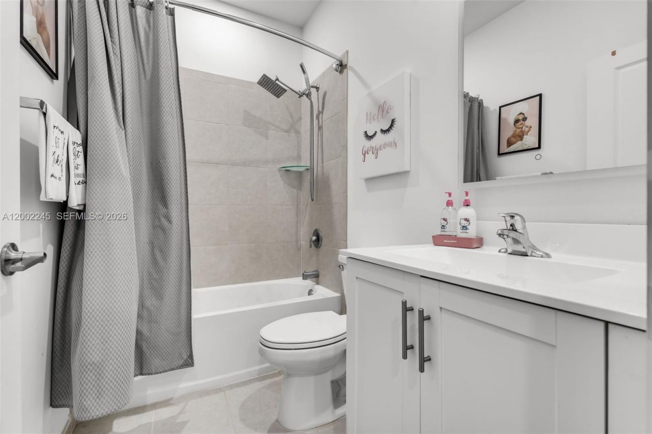 14782 SW 181st Ter, Miami, FL 33187 Photo