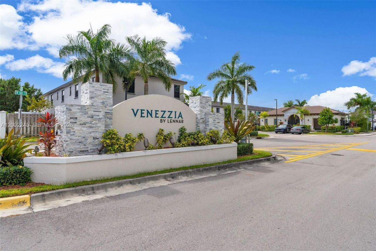 14782 SW 181st Ter, Miami, FL 33187 Photo