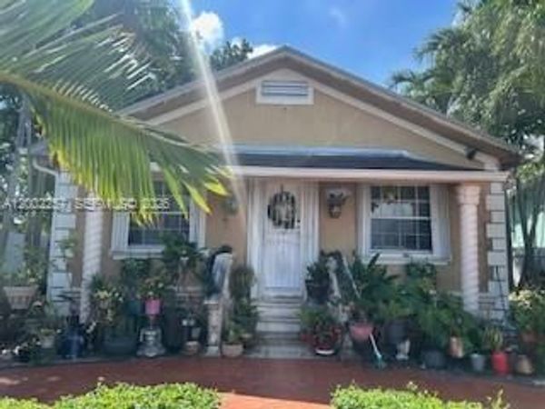 1176 NW 38th St , Unit 1, Miami, FL 33127