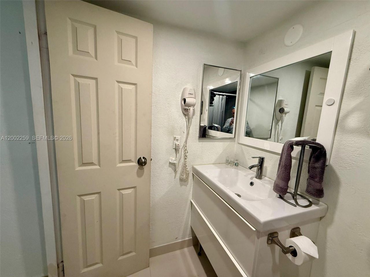 19201 Collins Ave, Unit 241, Sunny Isles Beach, FL 33160 Photo
