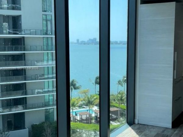650 NE 32nd St, Unit 608, Miami, FL 33137