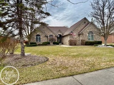 54941 Danielle Street, New Baltimore, MI 48047