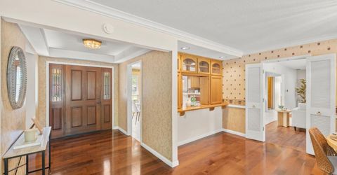 880 Laverstock Way, Sacramento, CA 95864 Photo