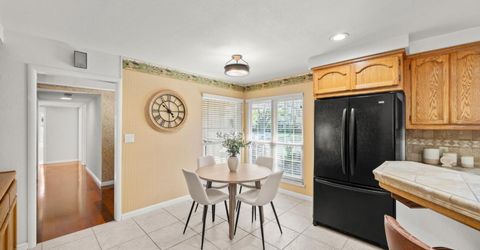 880 Laverstock Way, Sacramento, CA 95864 Photo