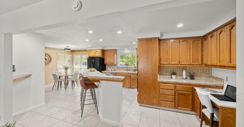 880 Laverstock Way, Sacramento, CA 95864 Photo