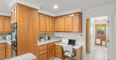 880 Laverstock Way, Sacramento, CA 95864 Photo