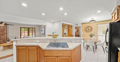 880 Laverstock Way, Sacramento, CA 95864 Photo