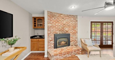 880 Laverstock Way, Sacramento, CA 95864 Photo