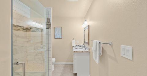 880 Laverstock Way, Sacramento, CA 95864 Photo