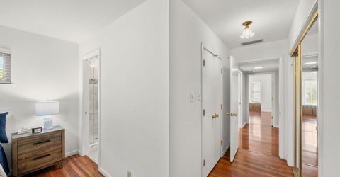 880 Laverstock Way, Sacramento, CA 95864 Photo