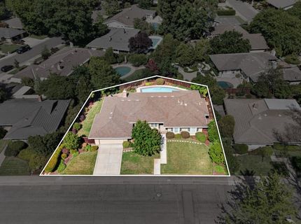 880 Laverstock Way, Sacramento, CA 95864 Photo