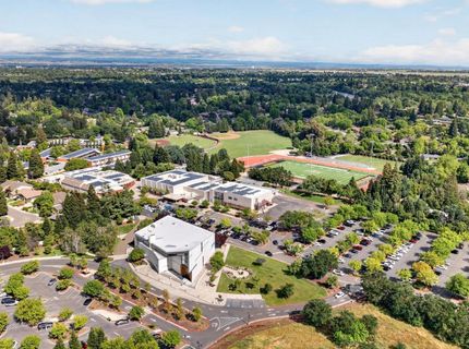 880 Laverstock Way, Sacramento, CA 95864 Photo