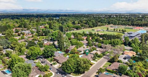 880 Laverstock Way, Sacramento, CA 95864 Photo