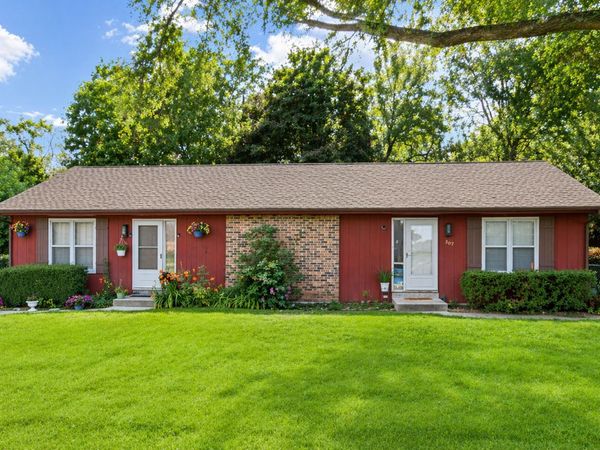 507 woodland Avenue , Wauconda, IL 60084