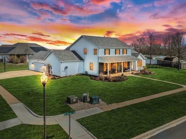 410 W Sangamon Street, Fisher, IL 61843