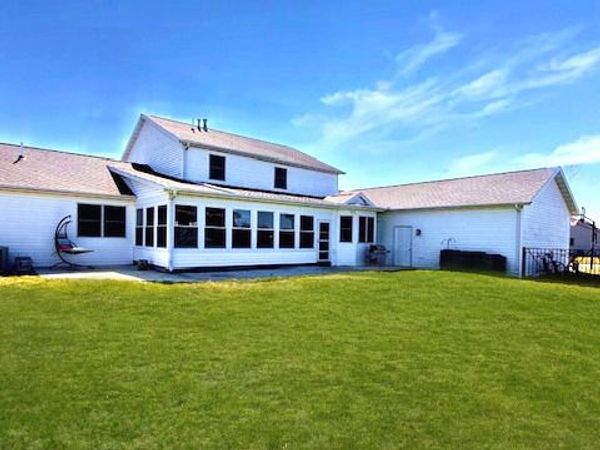 410 W Sangamon Street, Fisher, IL 61843