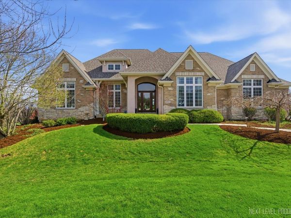 1933 Spring Valley Drive, Elburn, IL 60119