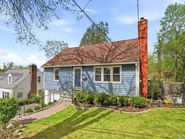 87 Lakeview Avenue, Hartsdale, NY 10530