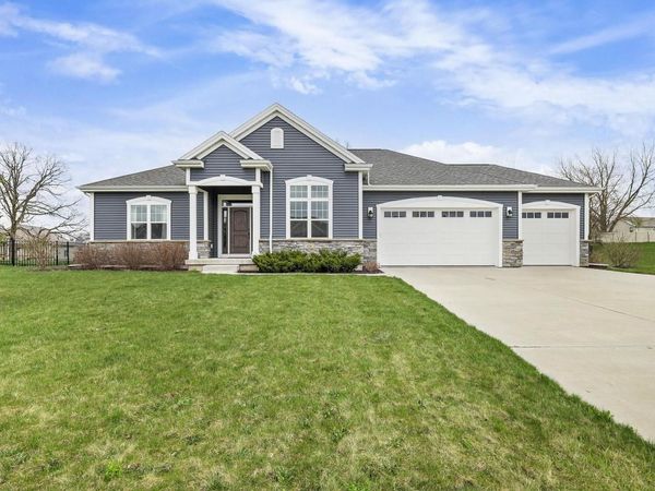 426 Peterson Trail, Oregon, WI 53575