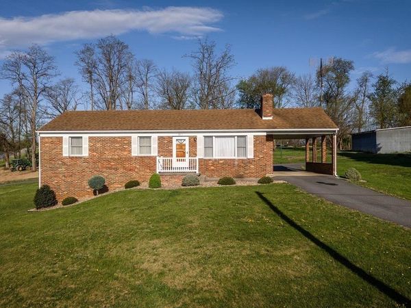 211 PEAR ST, HARRISONBURG, VA 22801