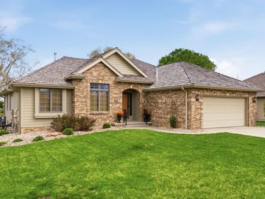 400 FOREST GLEN Drive, COUNCIL BLUFFS, IA 51503