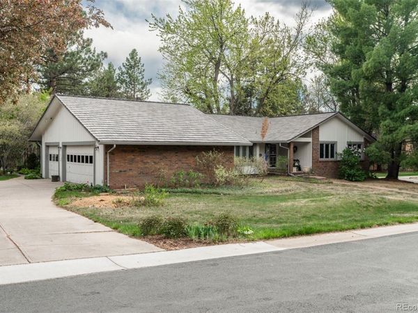 2002 Green Oaks Lane , Littleton, CO 80121