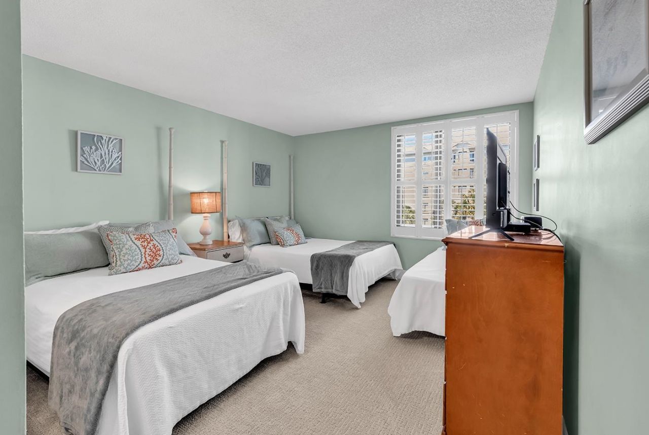 741 Retreat Beach Circle Photo 15