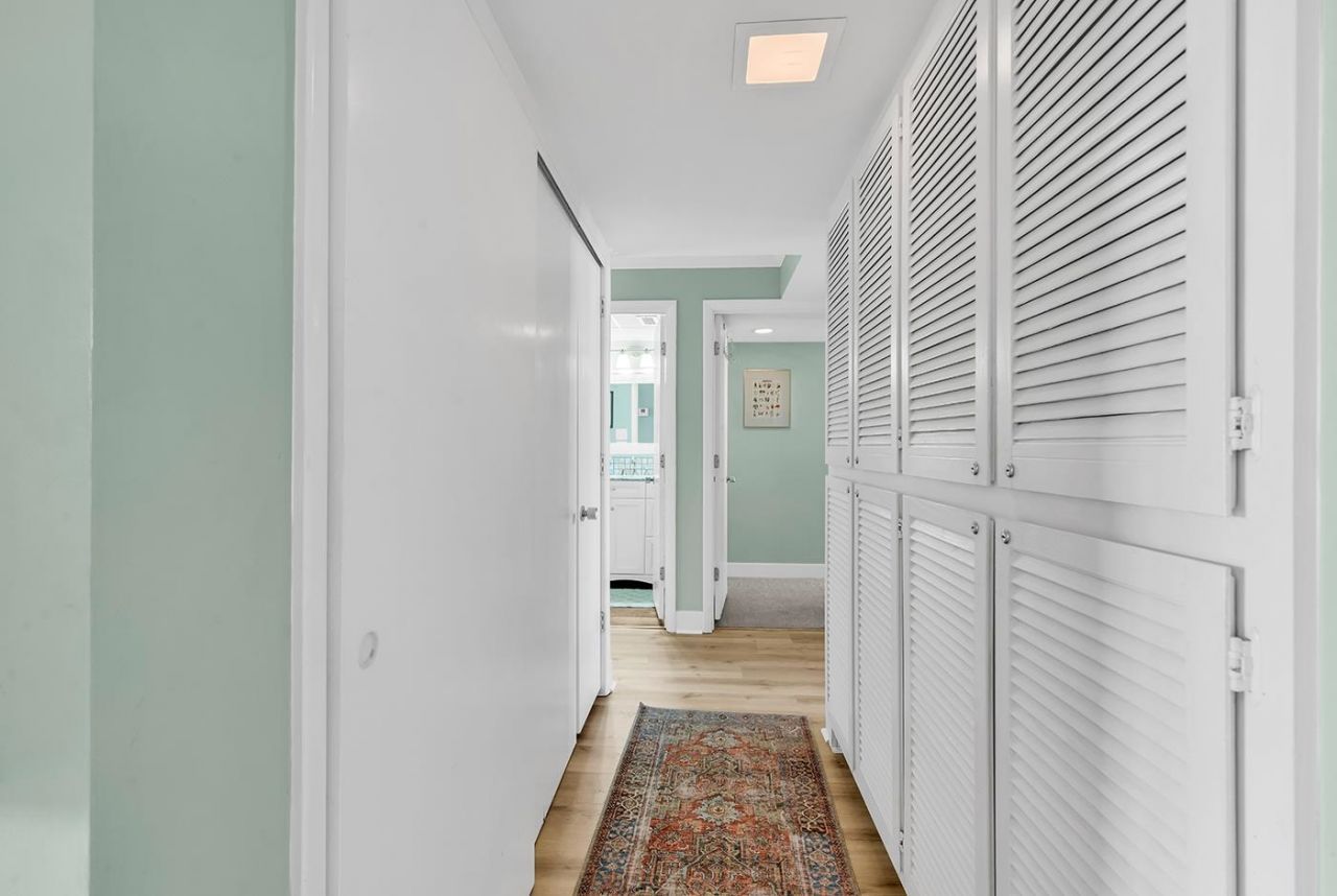 741 Retreat Beach Circle Photo 23