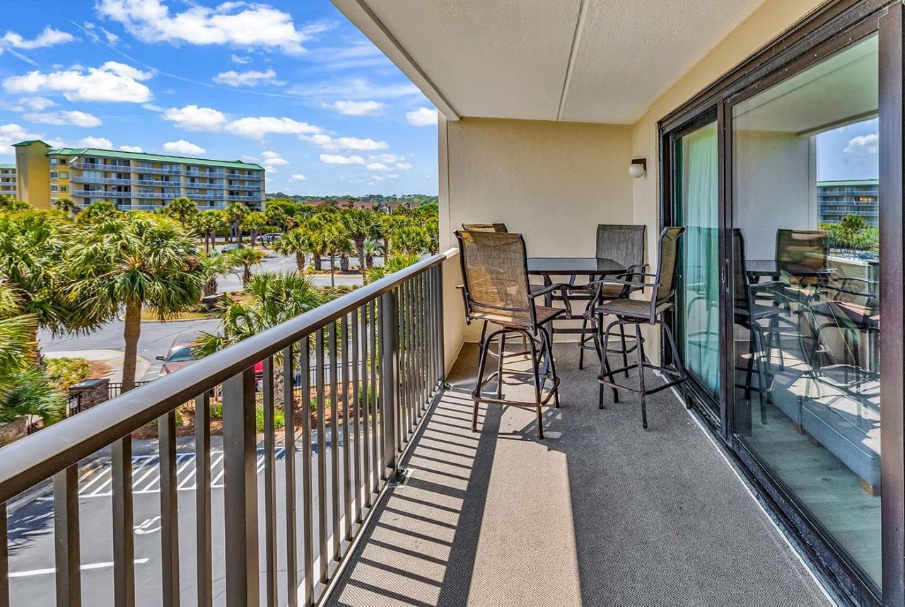 741 Retreat Beach Circle Photo 25