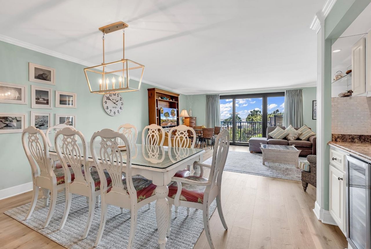 741 Retreat Beach Circle Photo 4