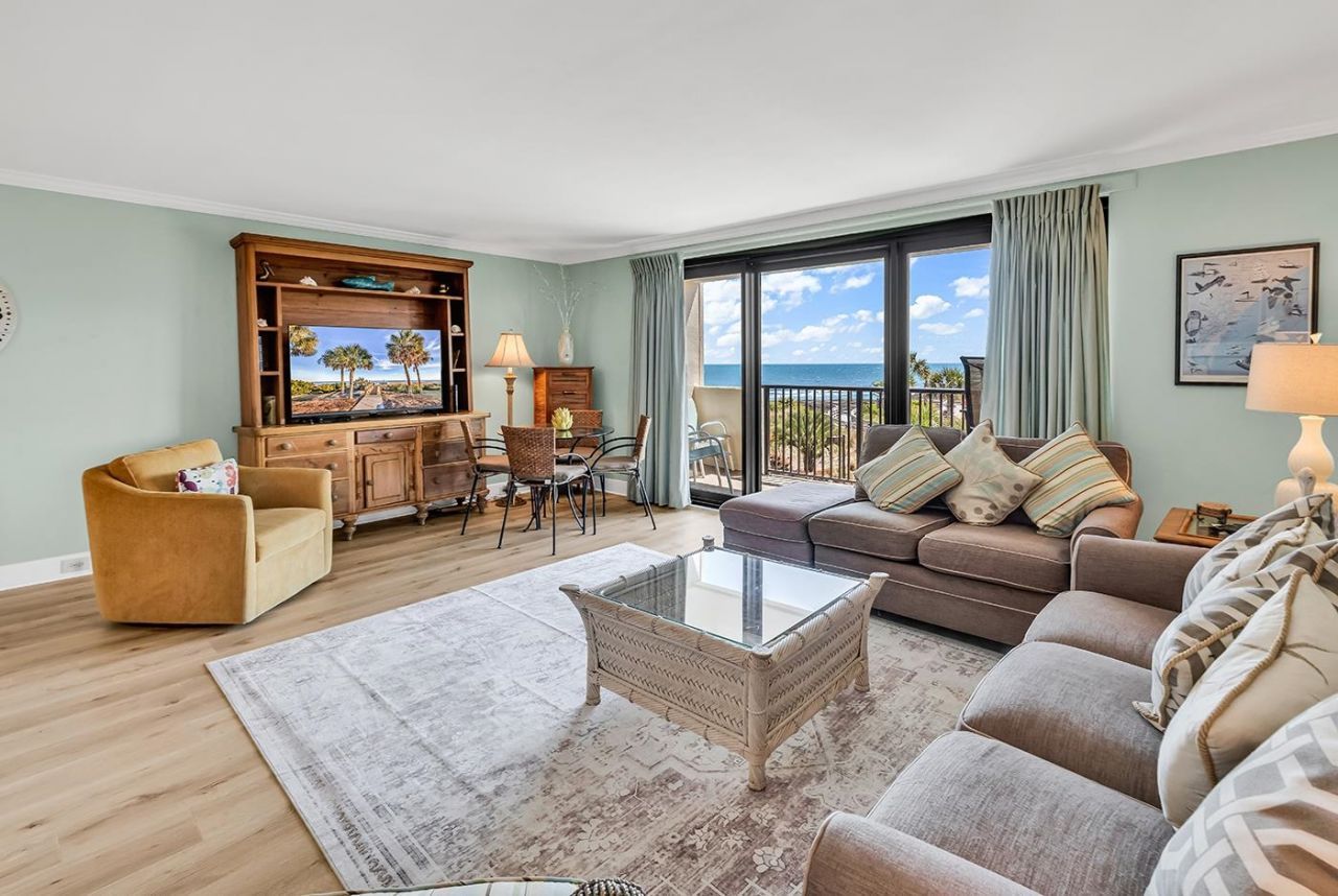 741 Retreat Beach Circle Photo 7