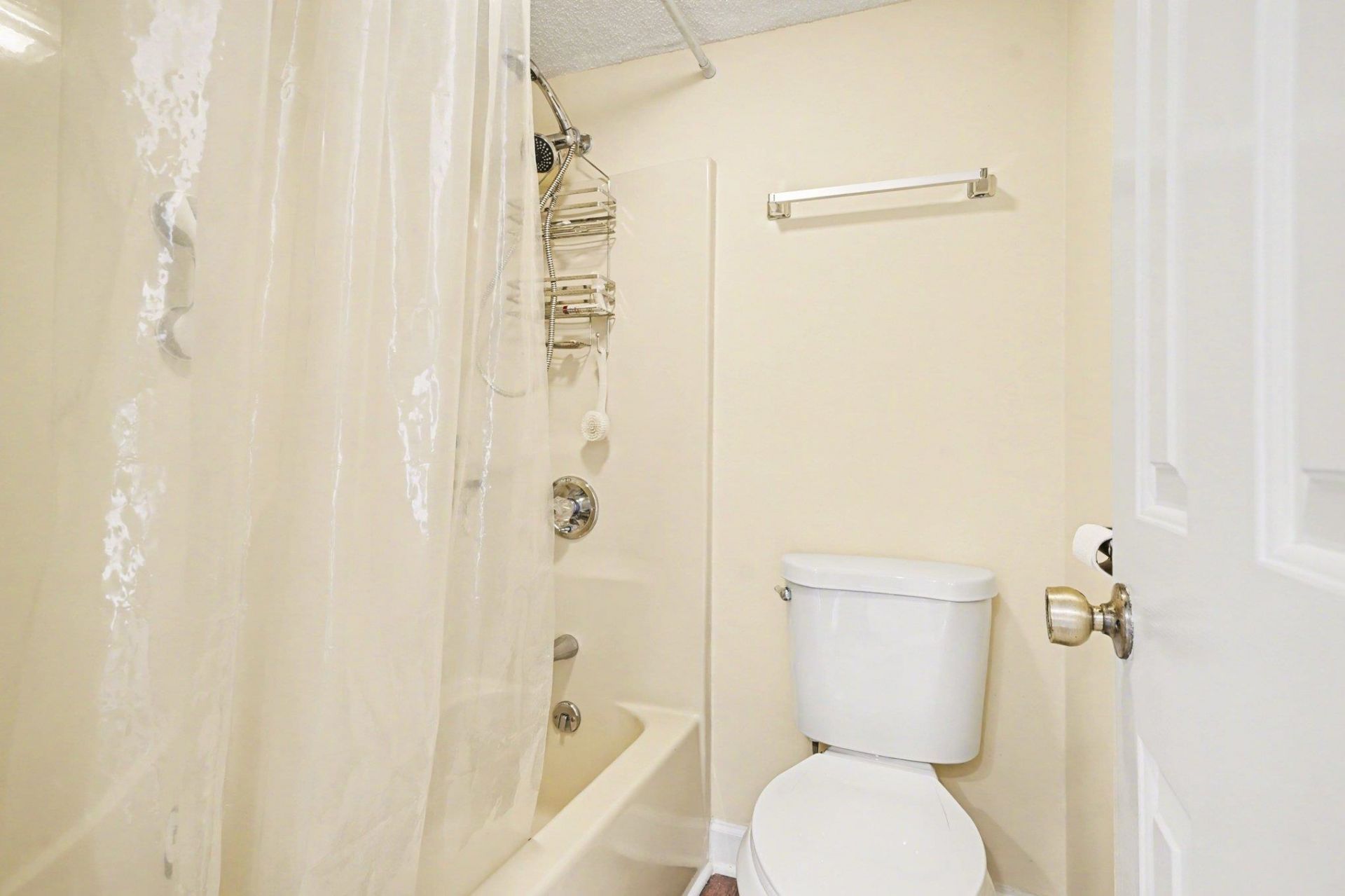 4294 Pinehurst Circle Photo 12