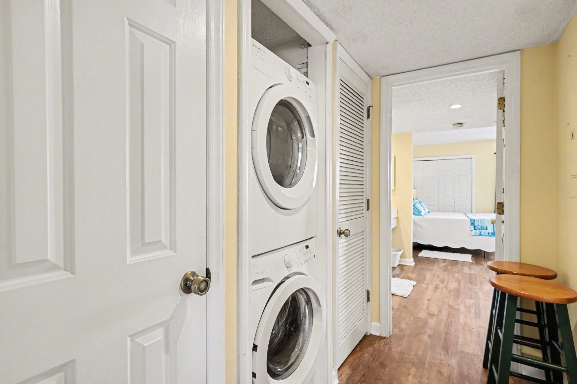 4294 Pinehurst Circle Photo 13