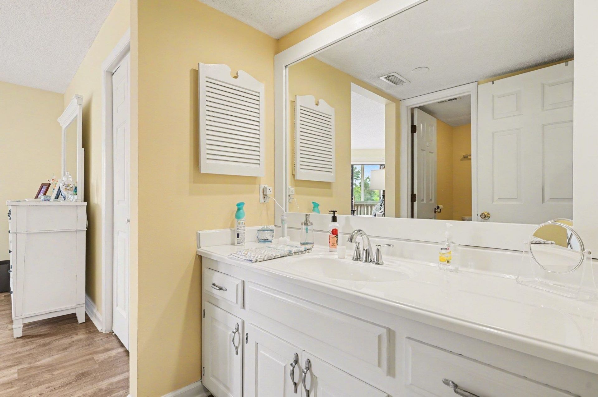 4294 Pinehurst Circle Photo 16