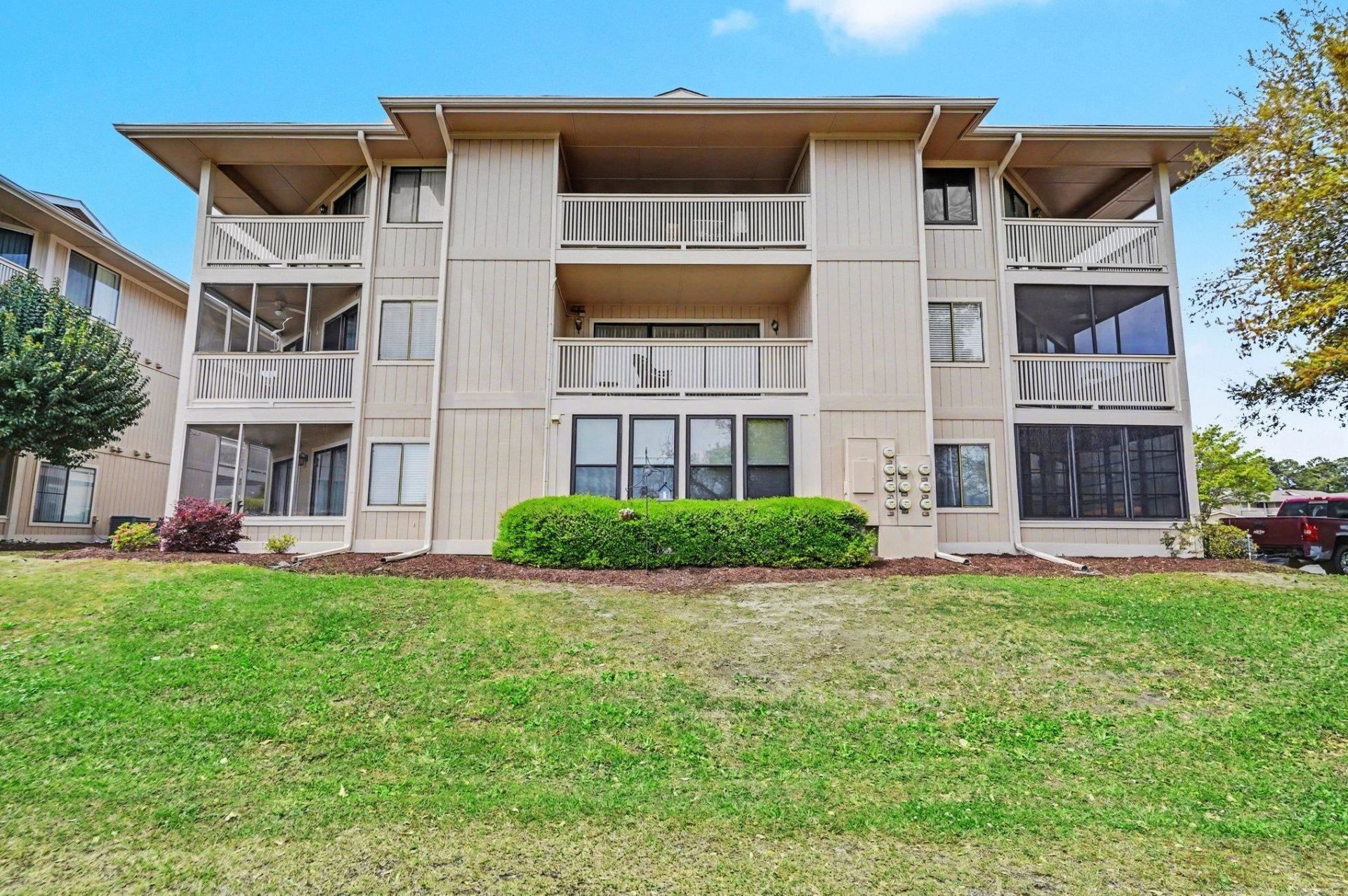 4294 Pinehurst Circle Photo 22