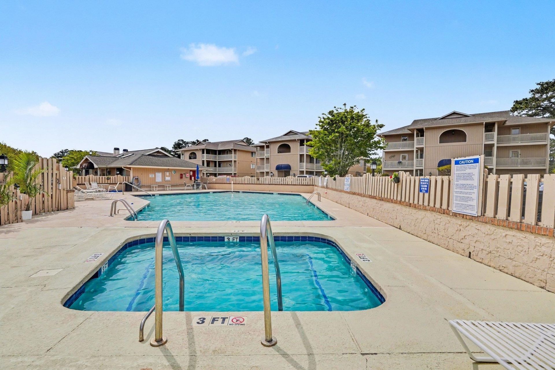 4294 Pinehurst Circle Photo 23