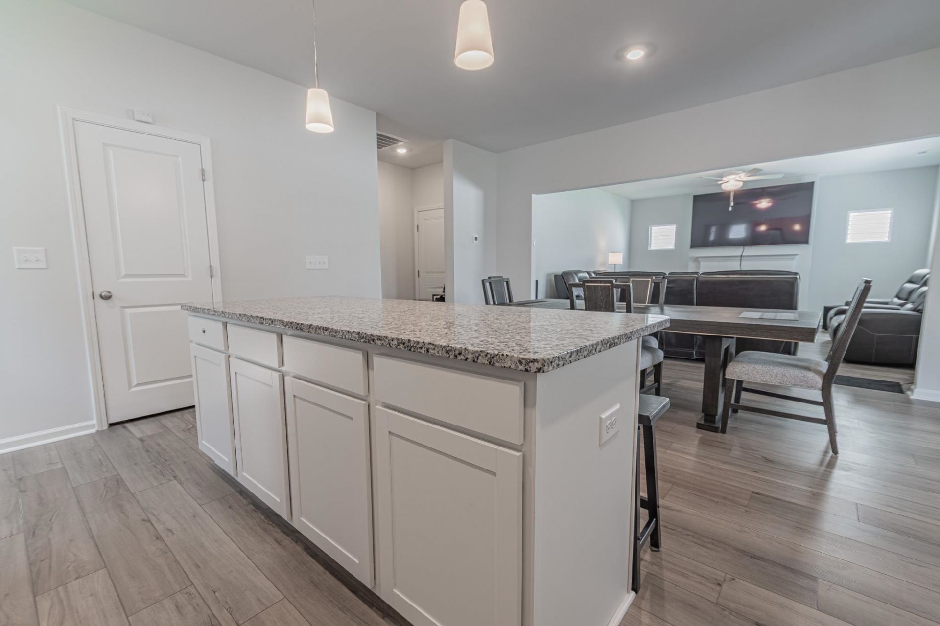 180 Wagner Cir. Photo 11