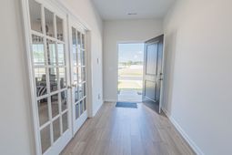 180 Wagner Cir. photo 4