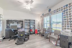 180 Wagner Cir. photo 4