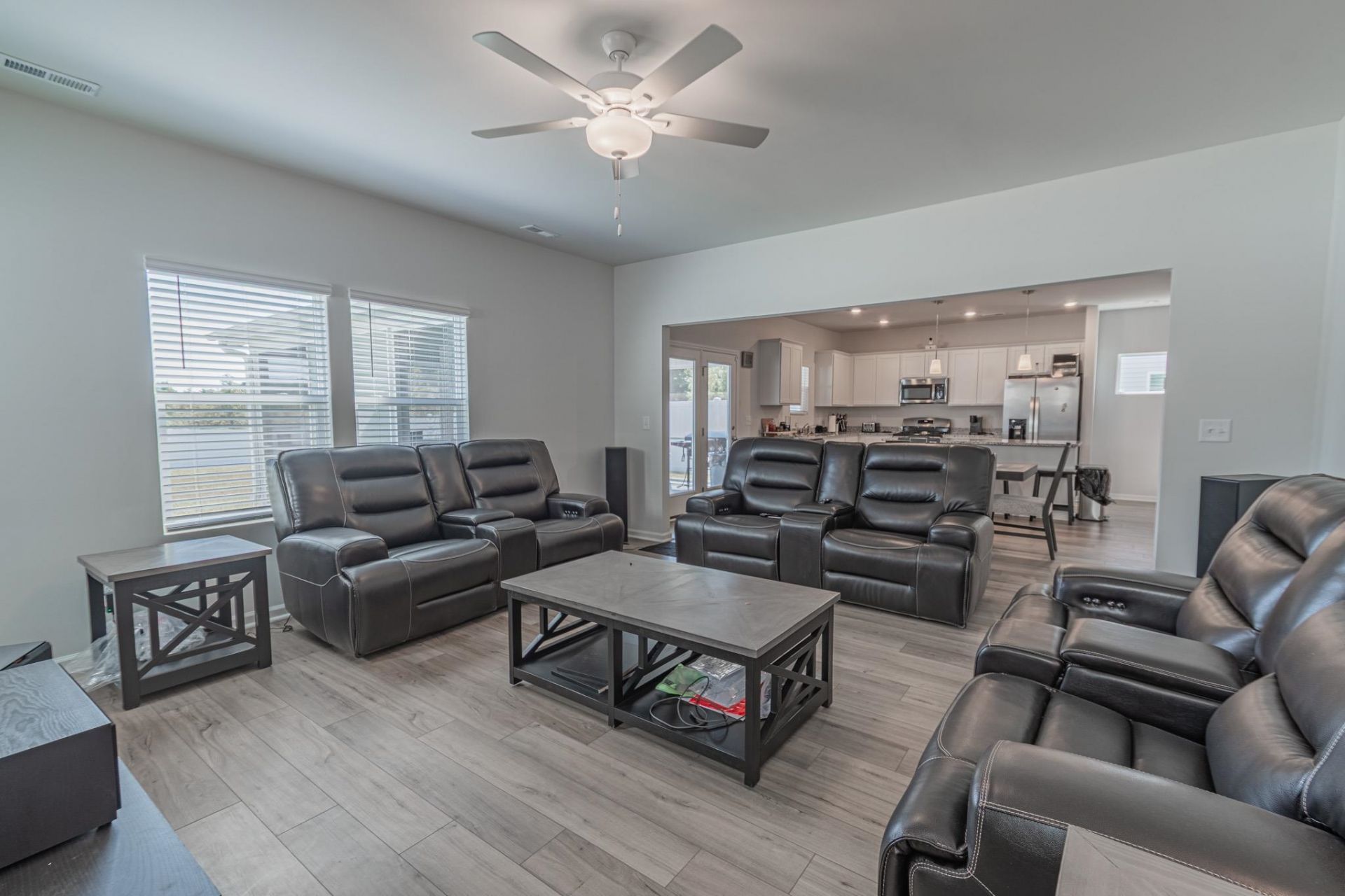 180 Wagner Cir. Photo 5