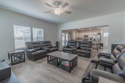 180 Wagner Cir. photo 4